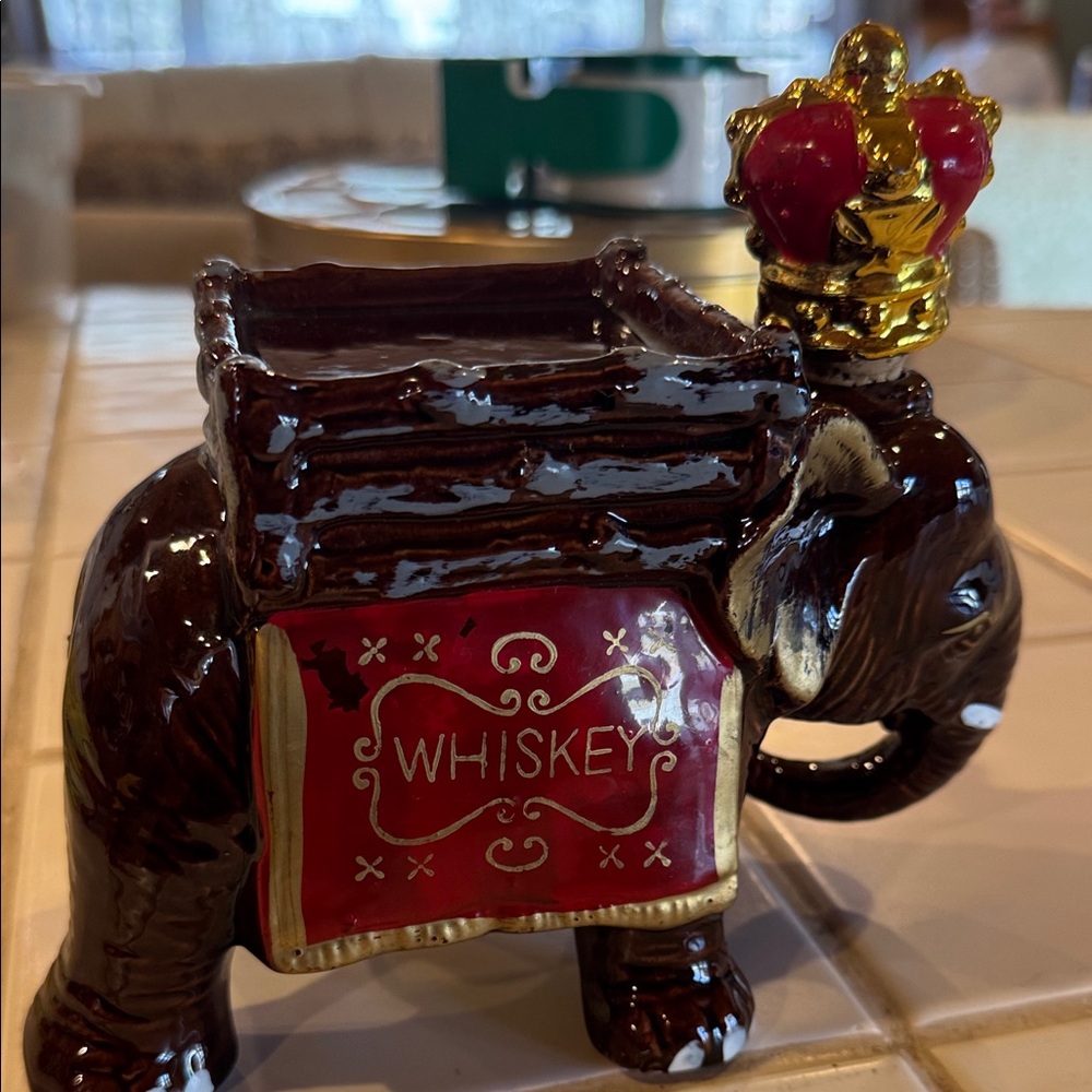 Mcm whiskey dispenser